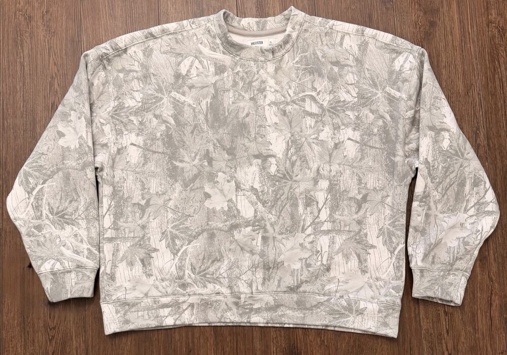 Hollister Boxy Fit Camo Print Sweatshirt Size XL